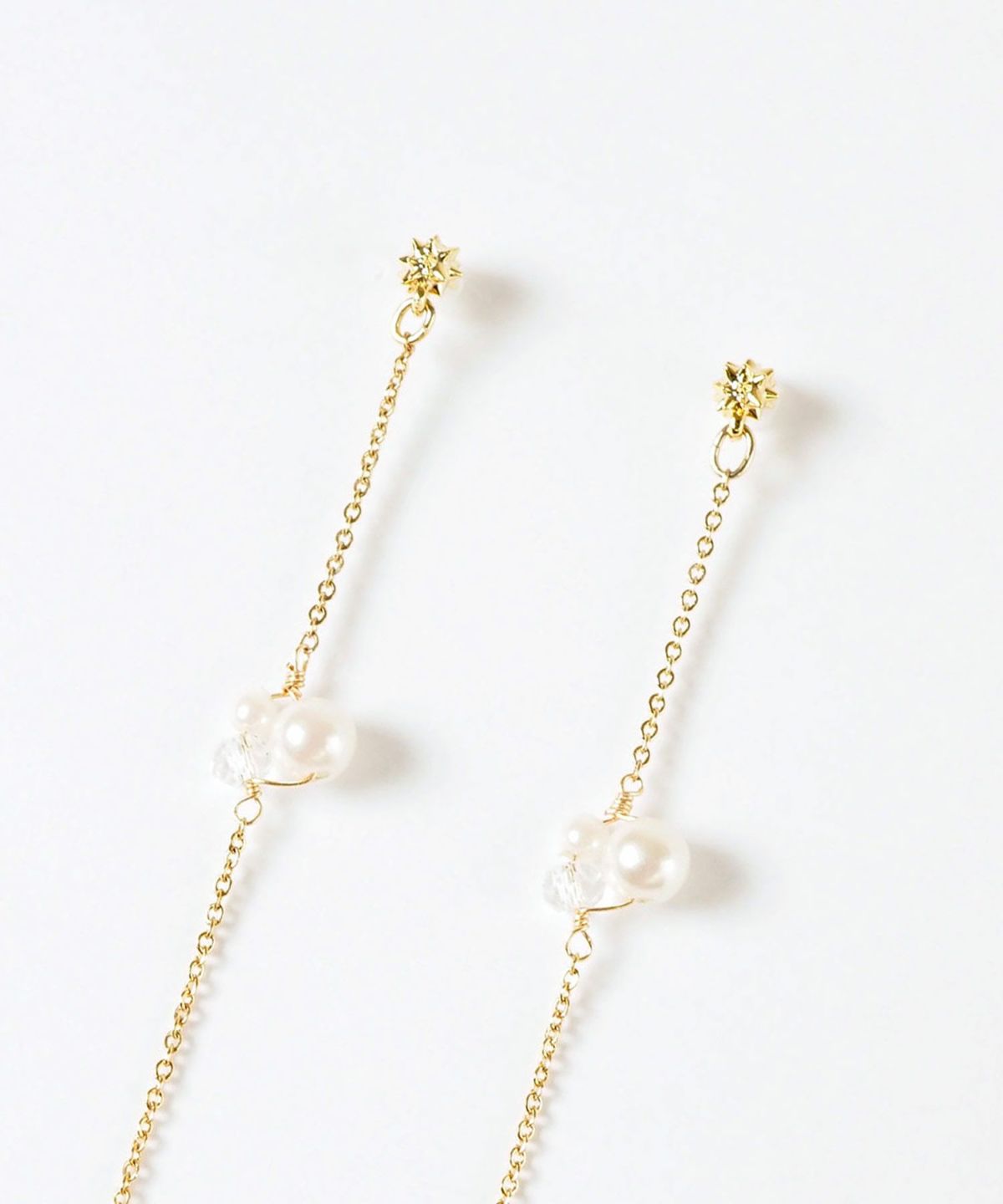 【web限定】チェーンパールセラミックポストピアス