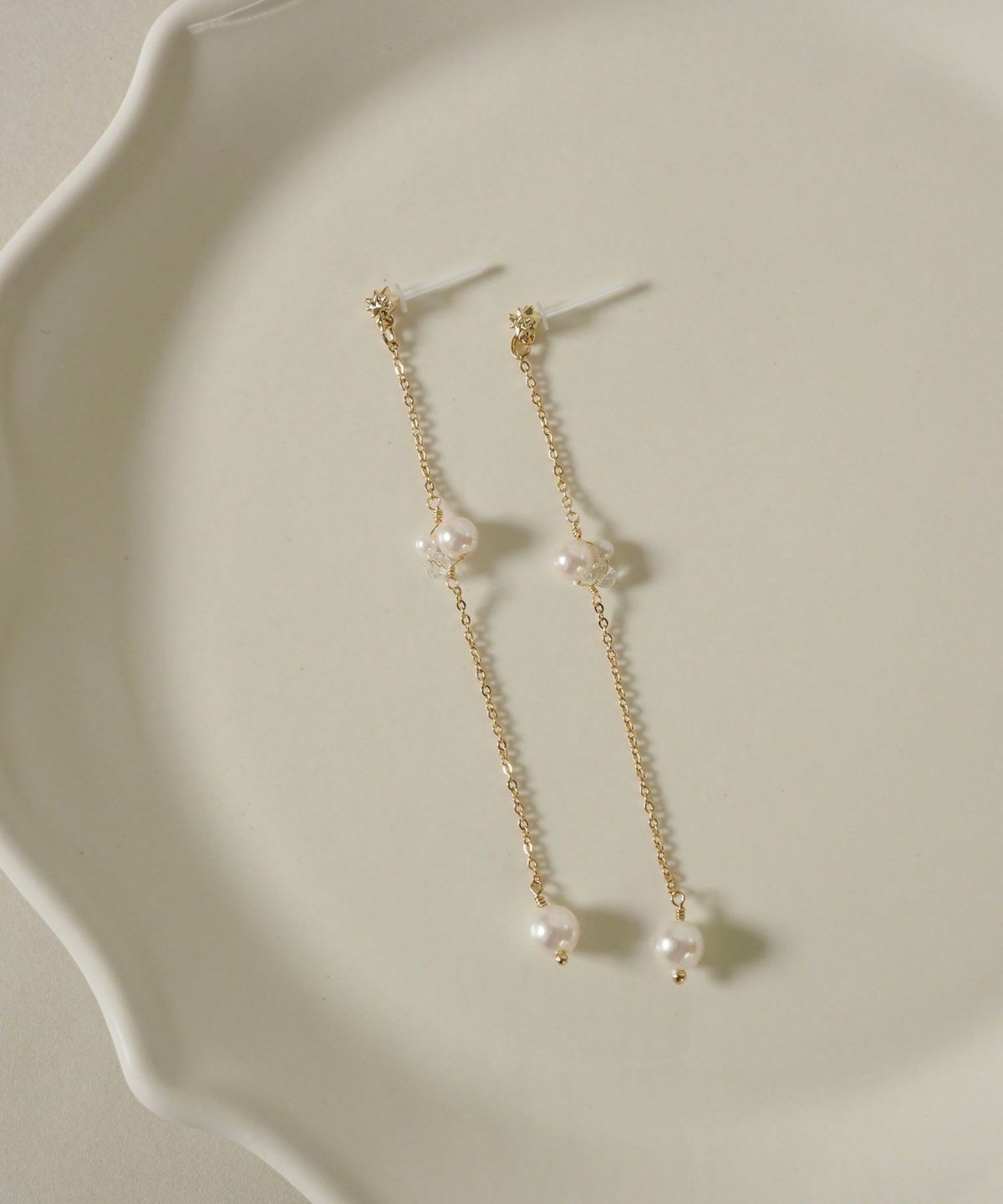 【web限定】チェーンパールセラミックポストピアス