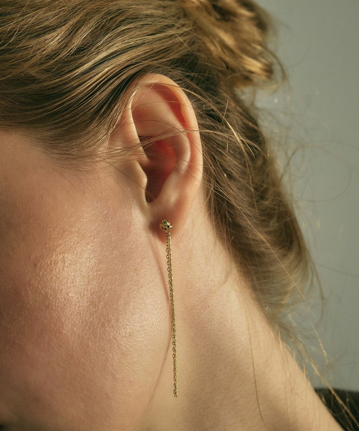 【web限定】メタルチェーンセラミックポストピアス