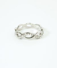 パールラインツイストリング