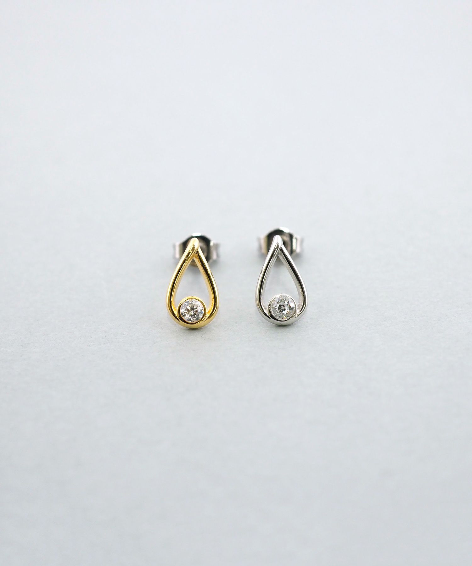 ドロップラインピアス