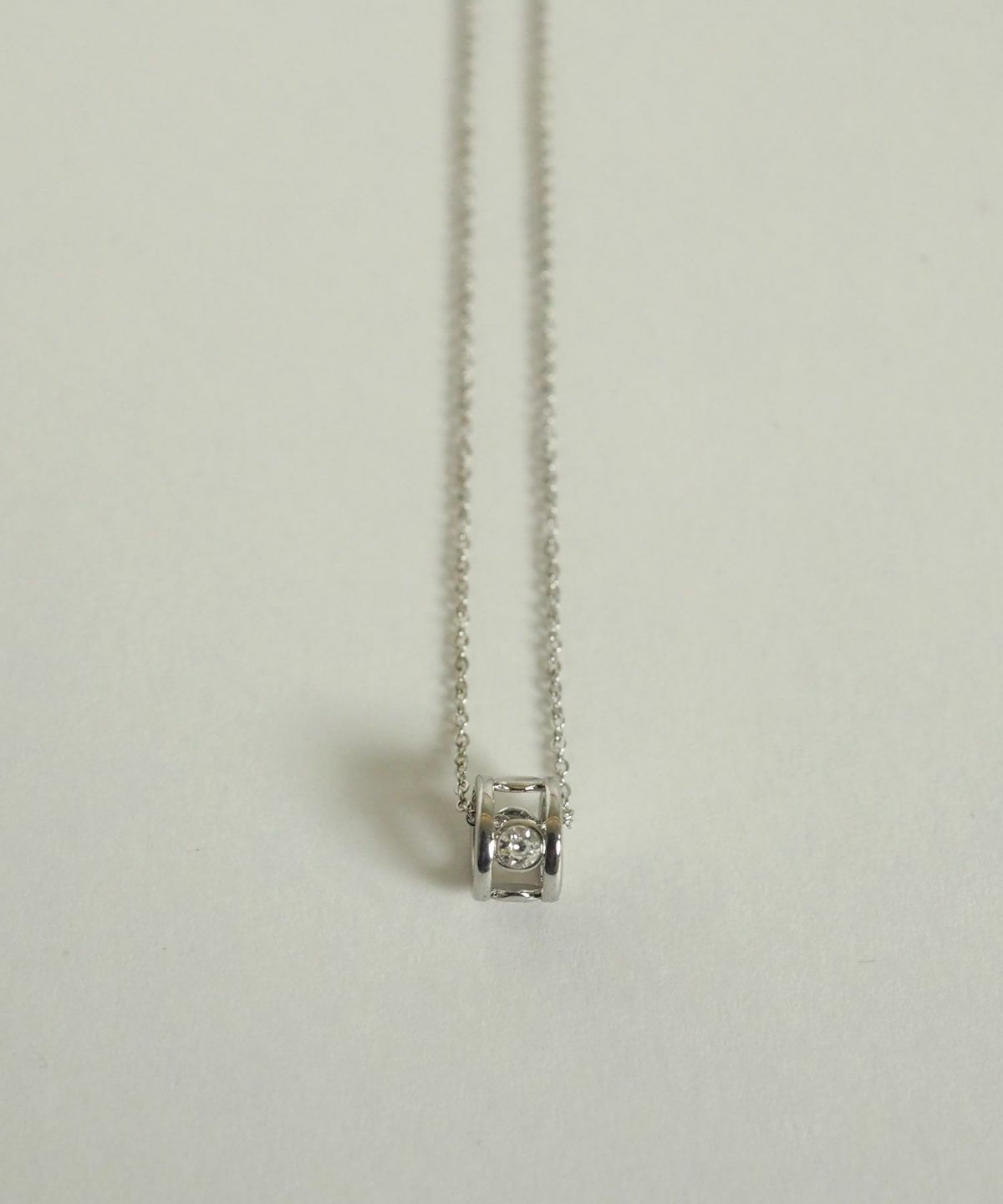 ジルコニアリングネックレス