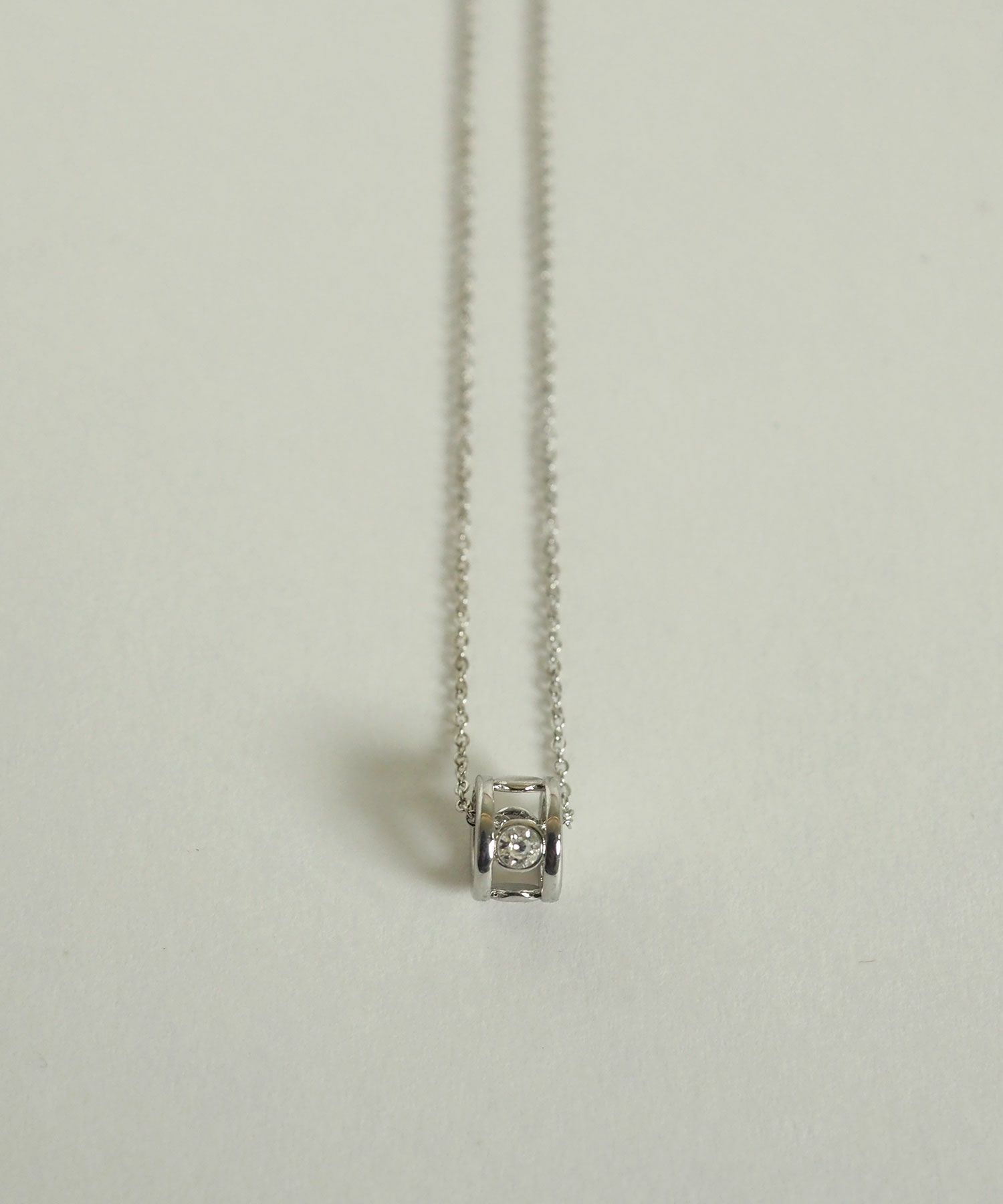 ジルコニアリングネックレス