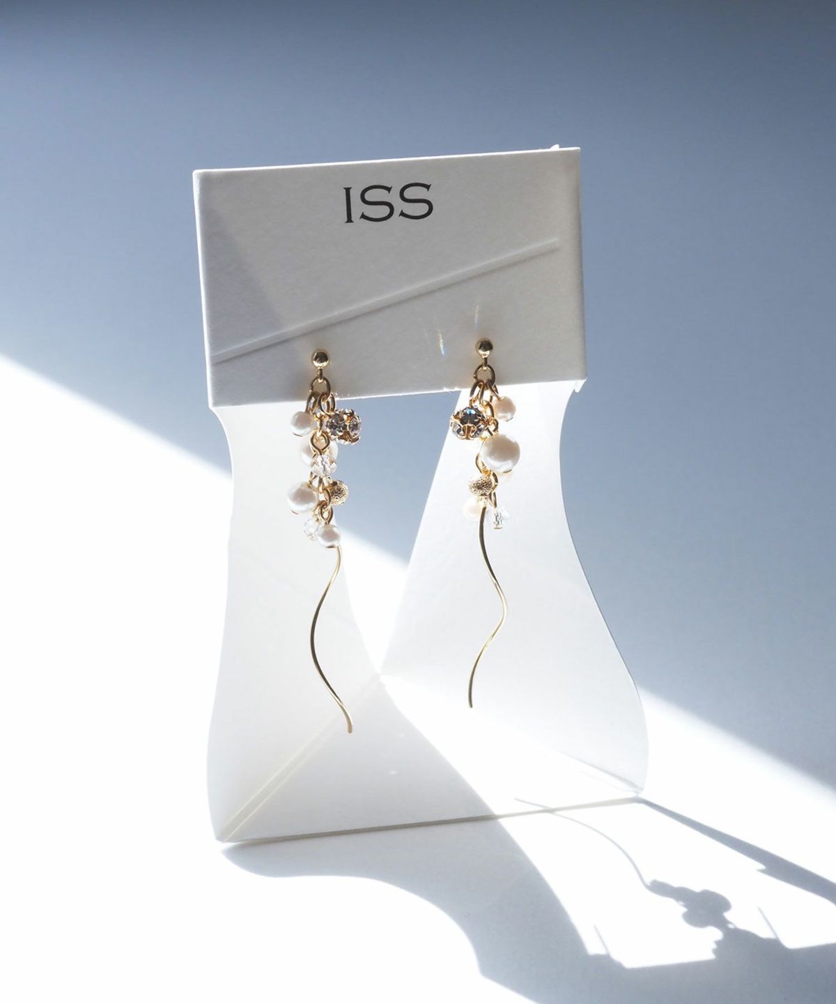 パールロンデルピュアチタンポストピアス