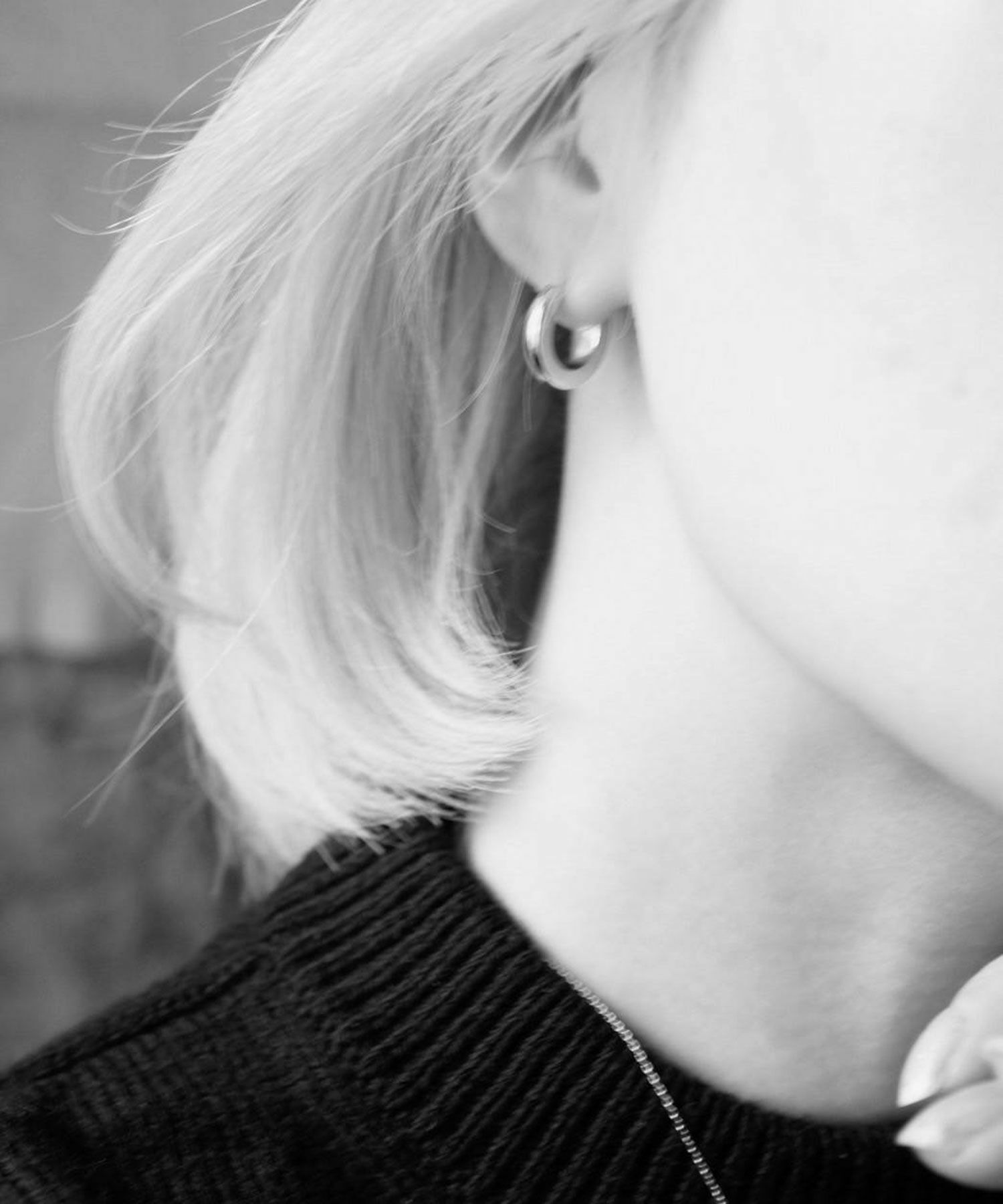 SleekスクエアシェイプフープチタンポストピアスS