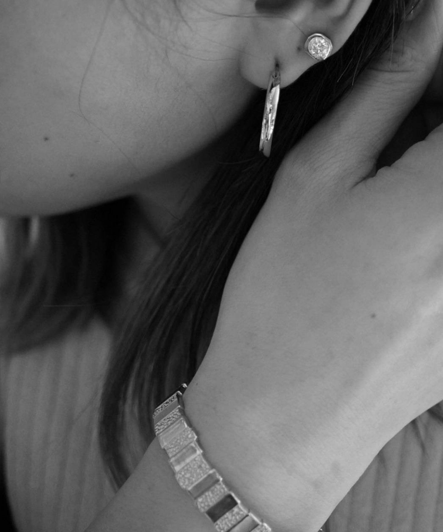 SleekスクエアシェイプフープチタンポストピアスL