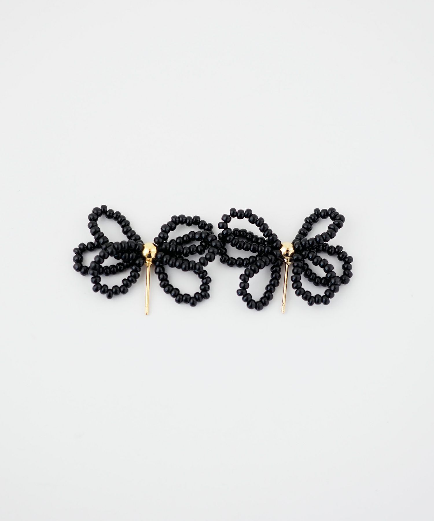 ビーズバタフライピアス