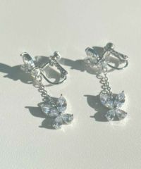 キュービックツインバタフライイヤリング【Dahlia】 | 【公式】MUK