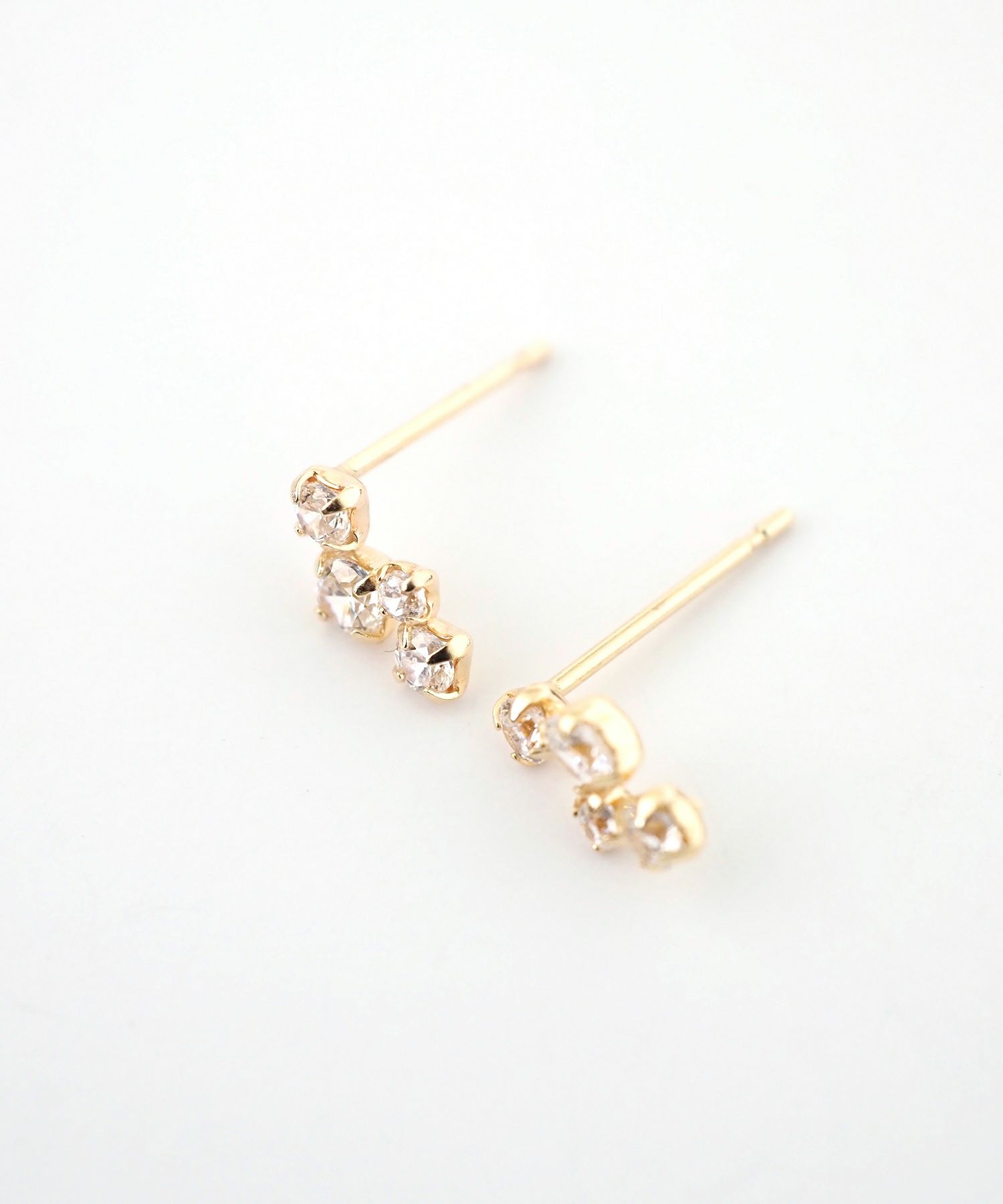 [K10]ラディアントジルコニアピアス【cucia】