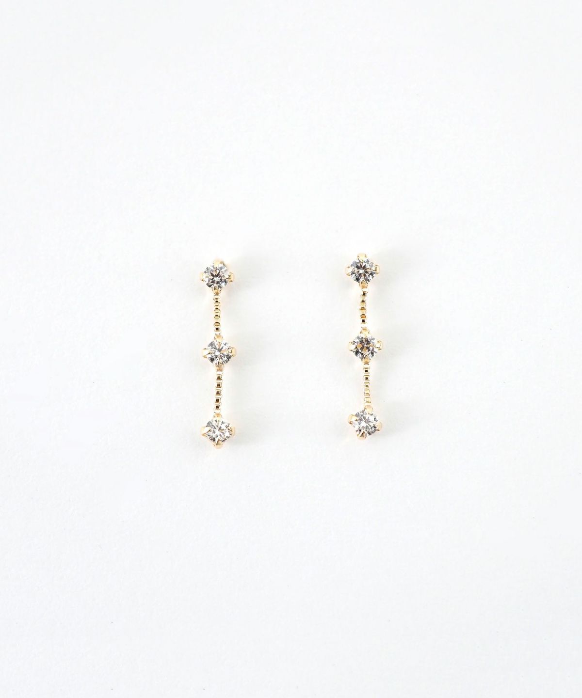 [K10]トロワジルコニアピアス【cucia】