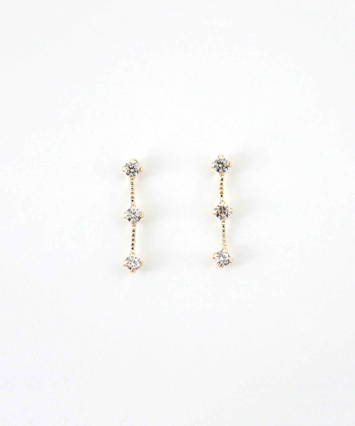 [K10]トロワジルコニアピアス【cucia】