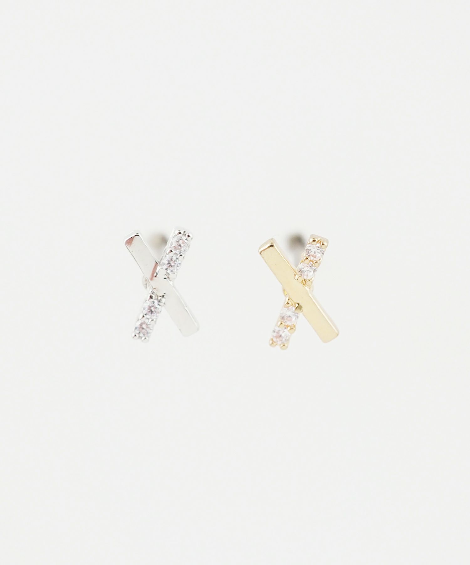 情報7daysニュースキャスター着用】クロスバーハーフジルコニアピュア