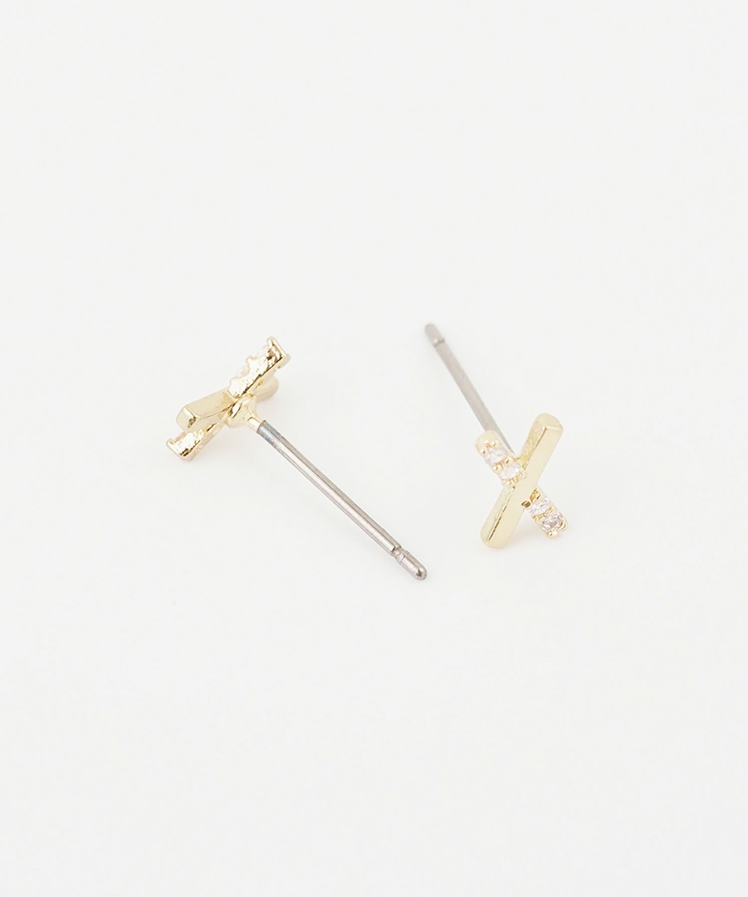 クロスバーハーフキュービックピュアチタンロングポストピアス