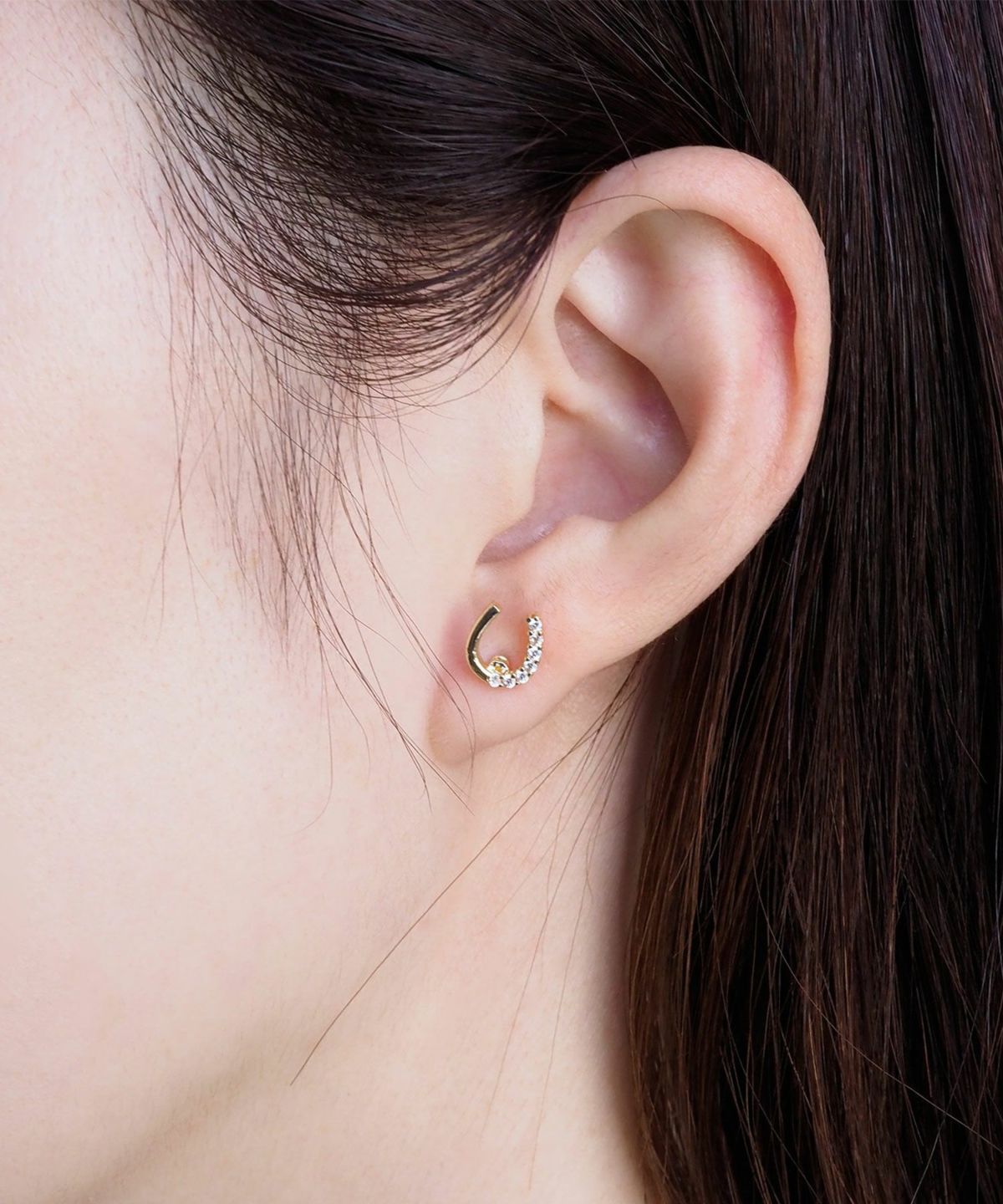 ホースシューハーフキュービックピュアチタンロングポストピアス