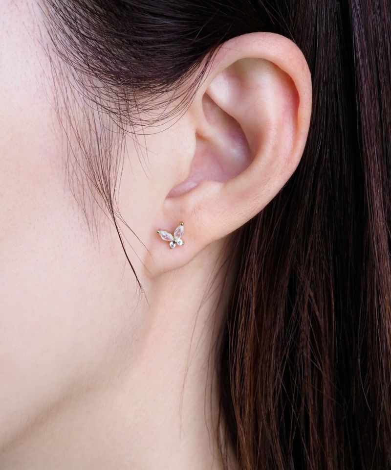 バタフライキュービックピュアチタンロングポストピアス