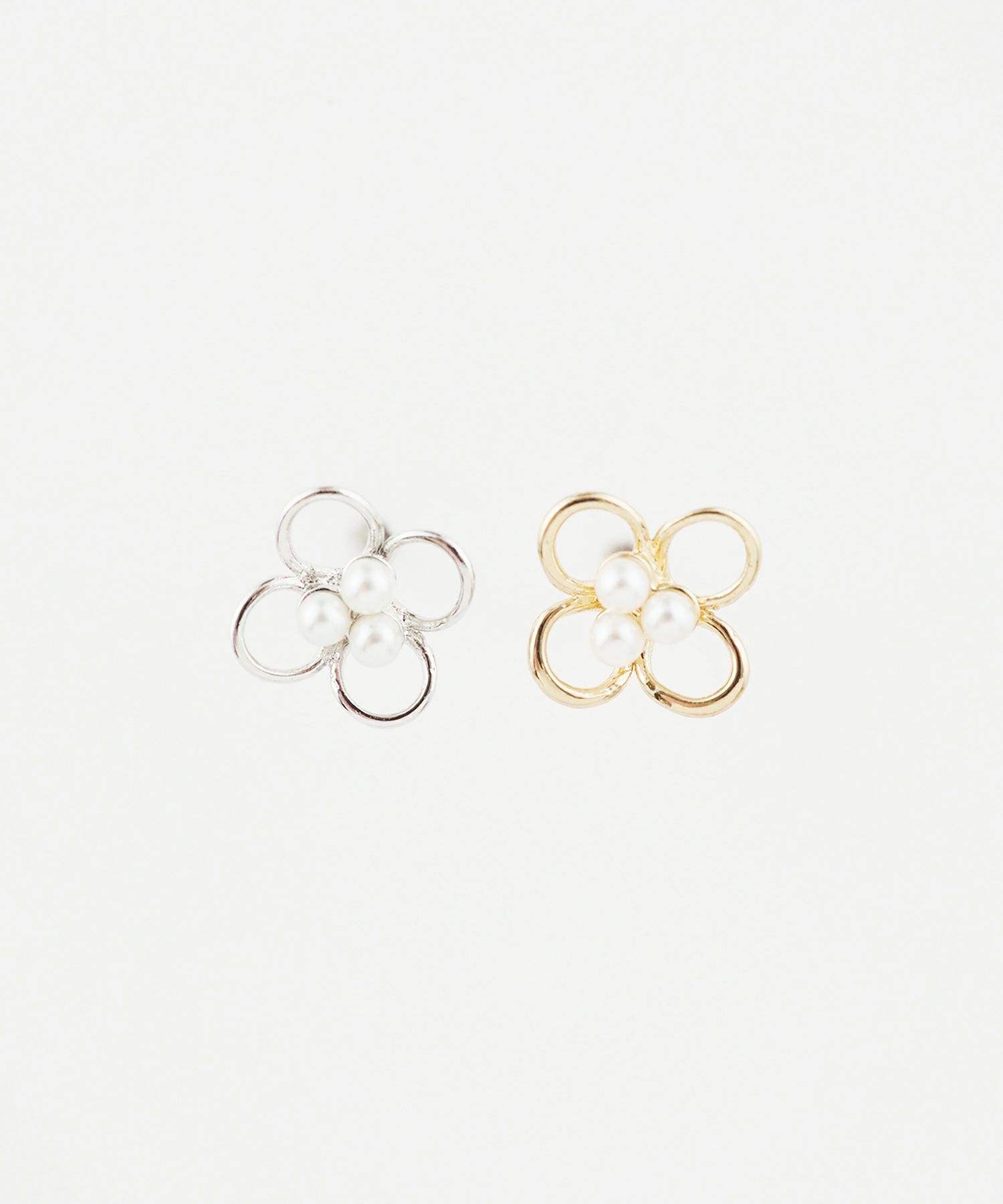 ワイヤークローバピュアチタンロングポストピアス