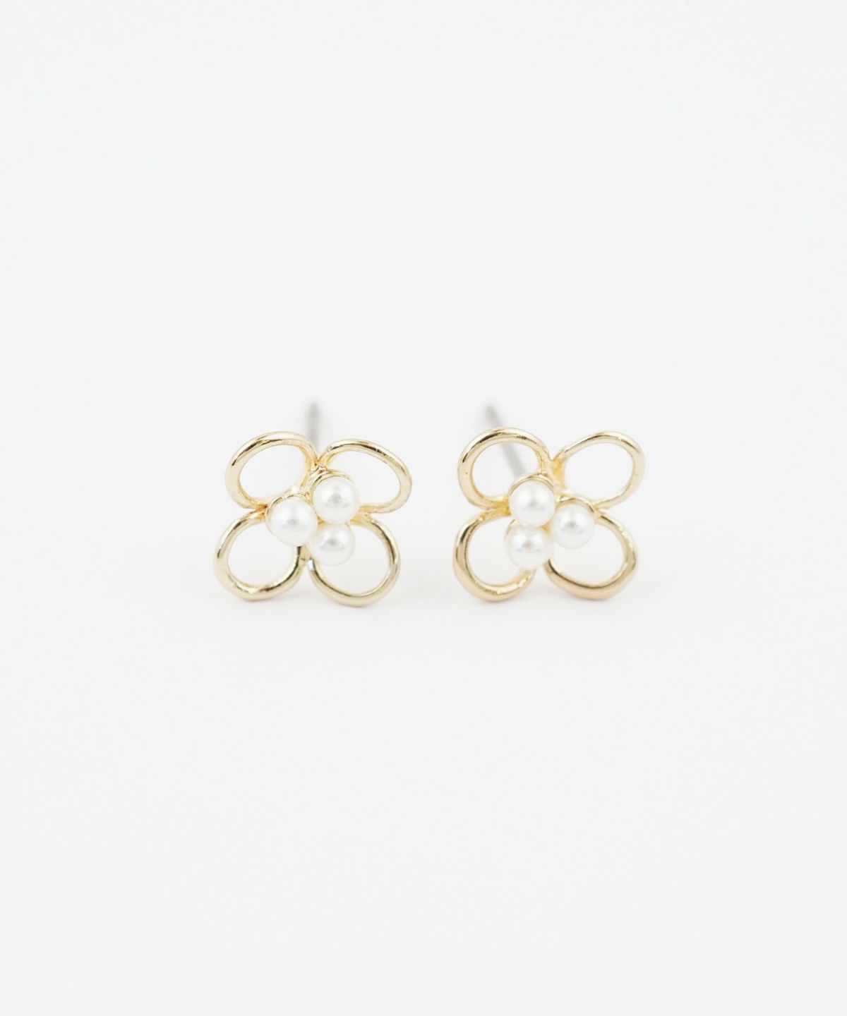 ワイヤークローバピュアチタンロングポストピアス