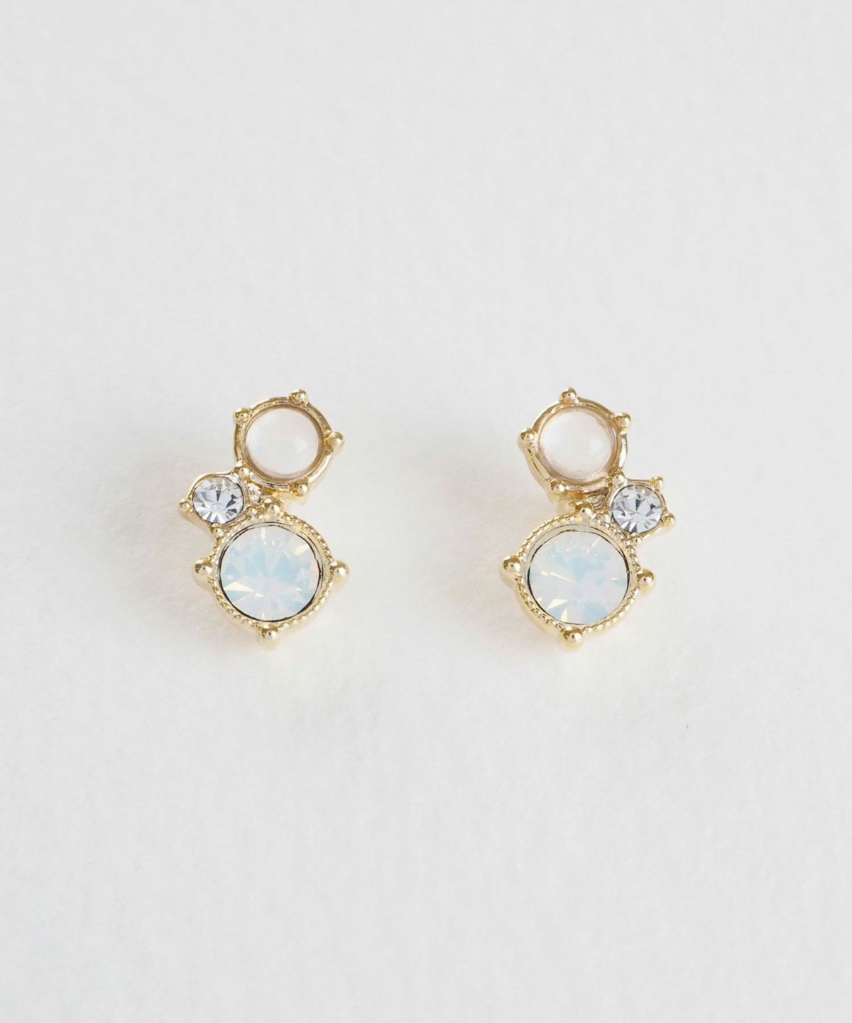 ナチュラルストーンスリーポイントチタンポストピアス【MUK Dreamy stone】