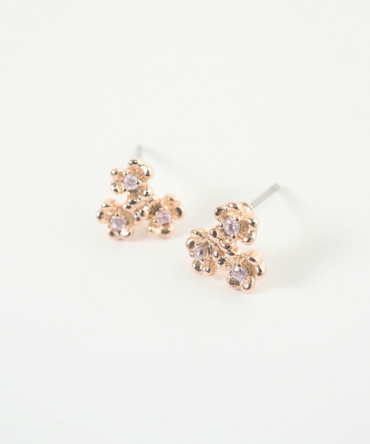 10%off】ピンクゴールドフラワーチタンポストピアス【MUK shady