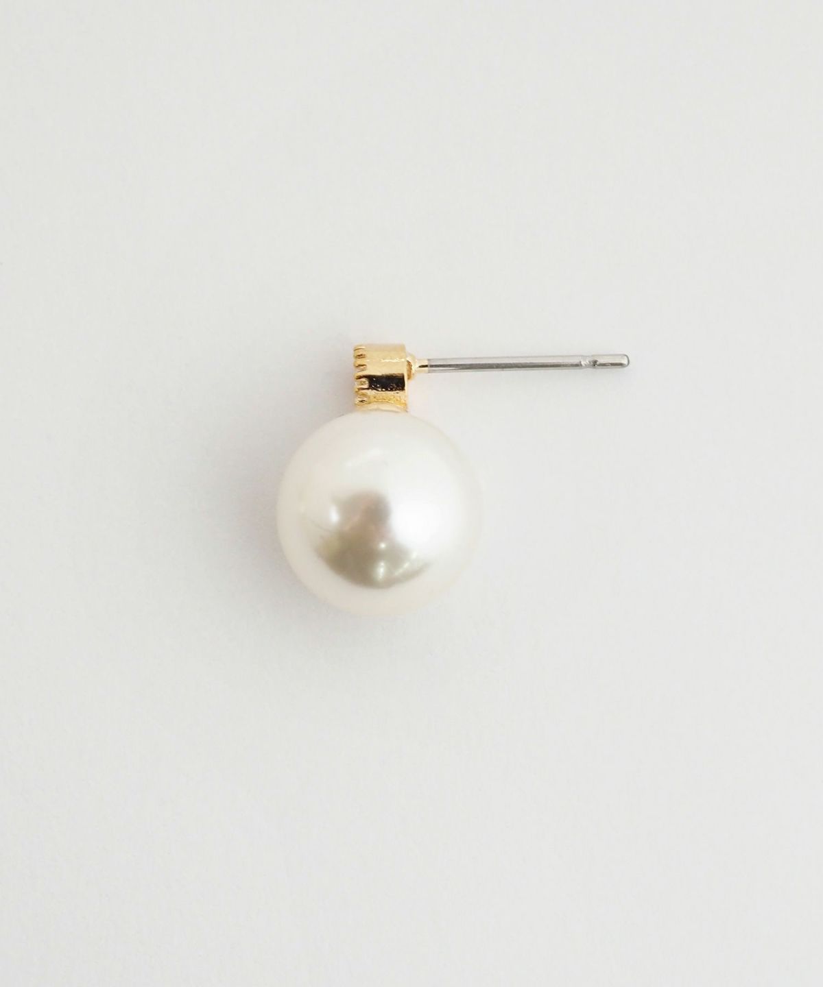 パールストーンチタンポストピアス