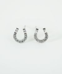 ホースシューキュービックチタンポストピアス