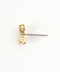 リボンキュービックチタンポストピアス