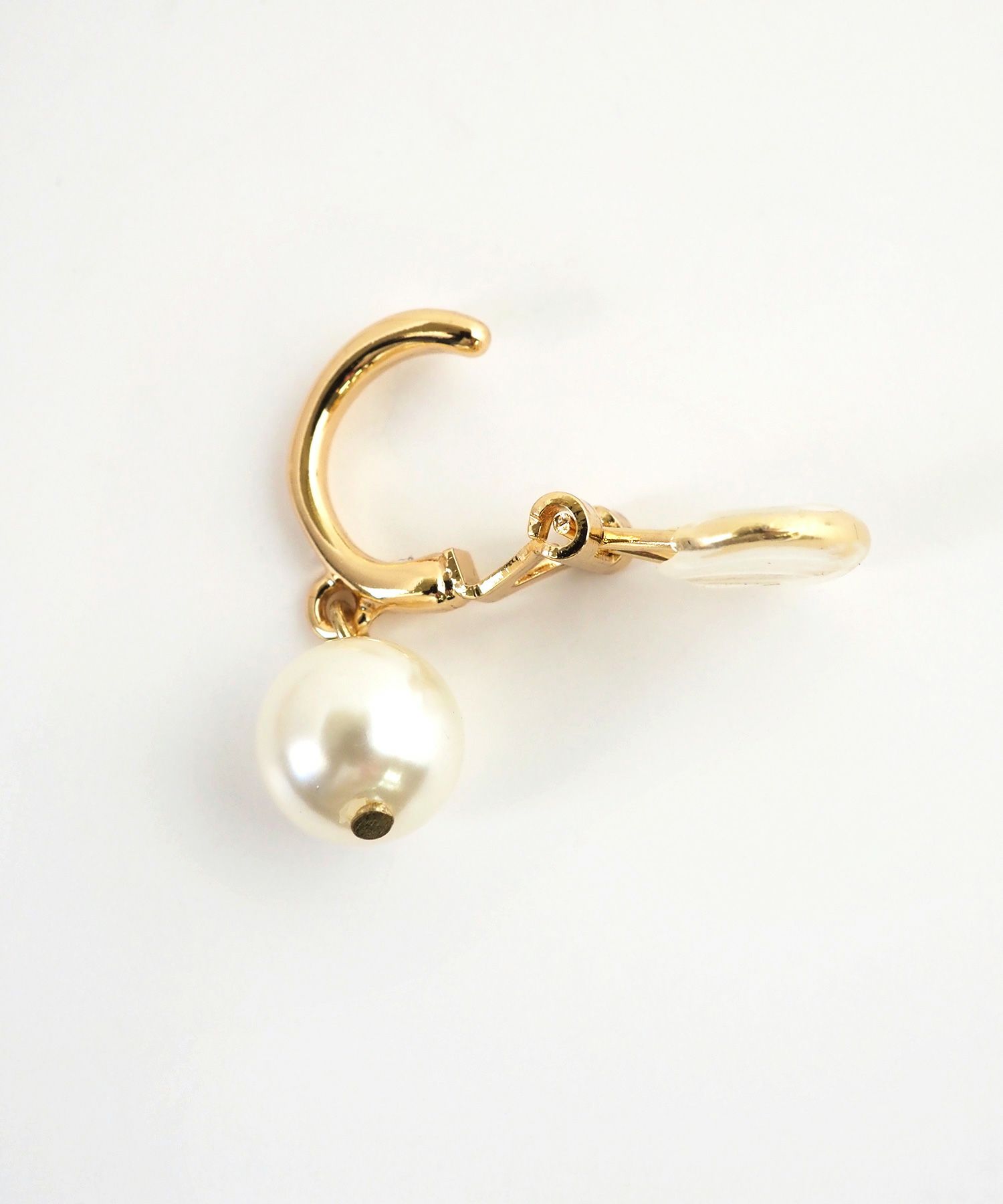スイングパールクリップイヤリング