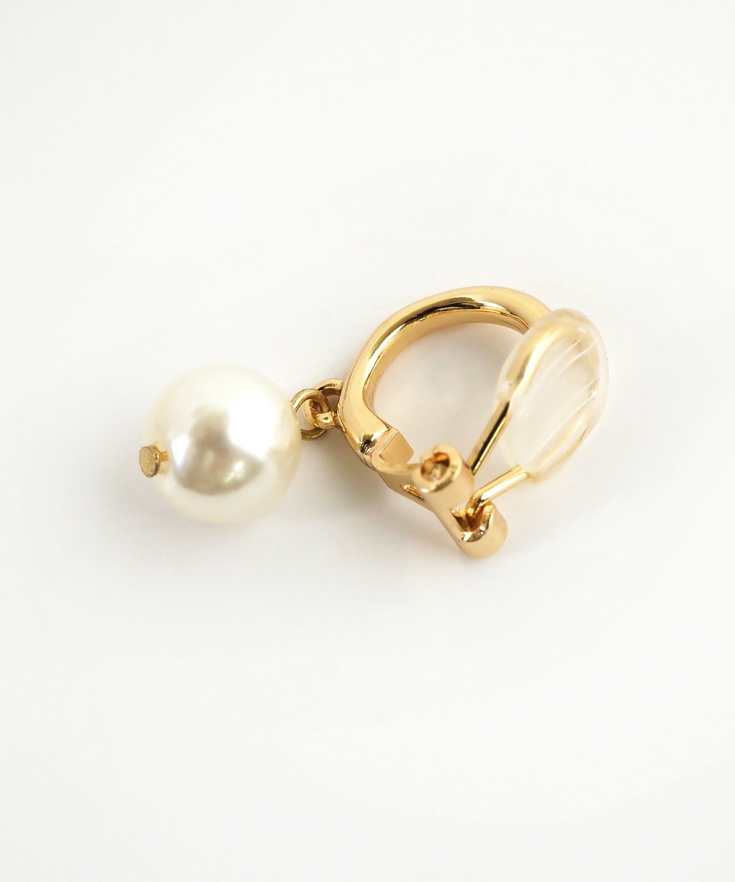 スイングパールクリップイヤリング