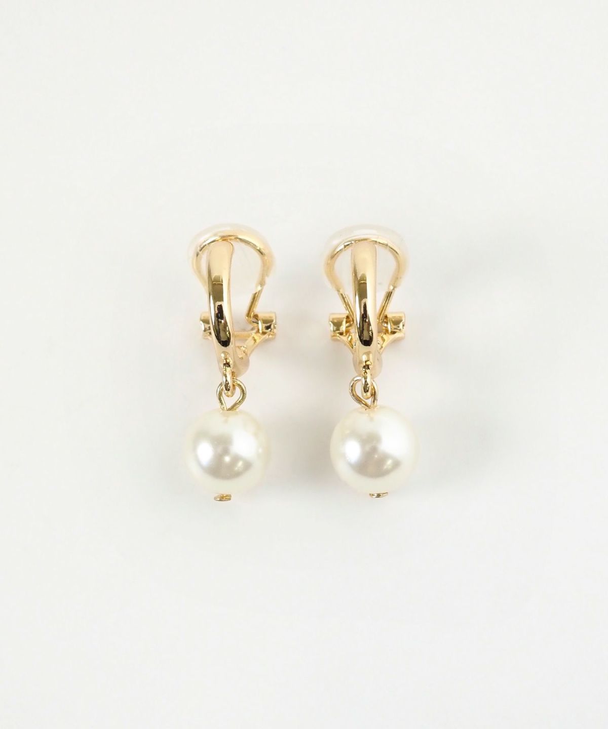 スイングパールクリップイヤリング