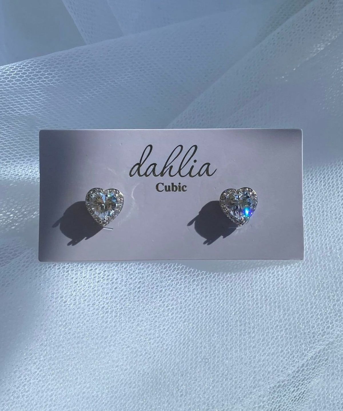 キュービックハートチタンポストピアス【Dahlia】