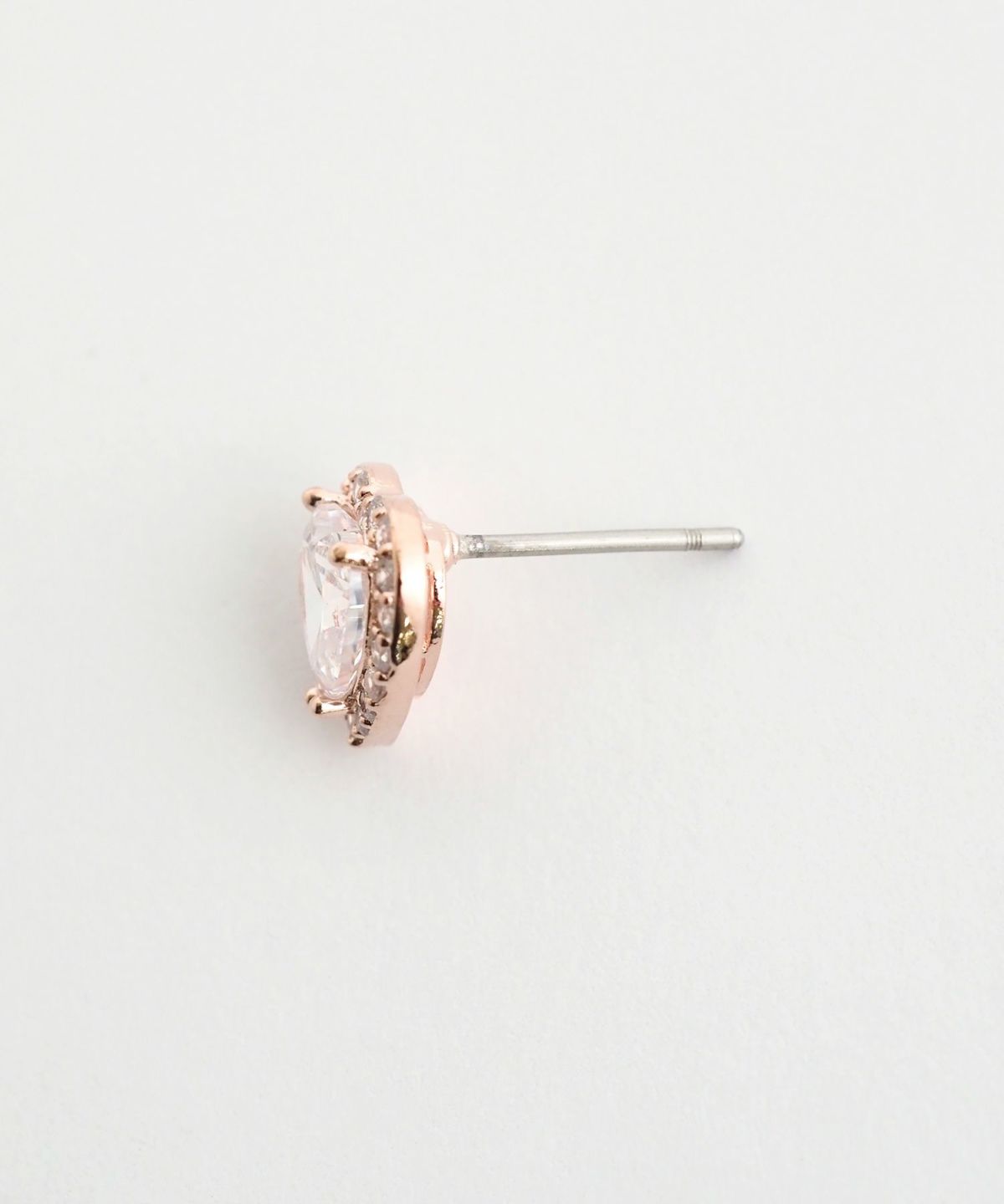 キュービックハートチタンポストピアス【Dahlia】