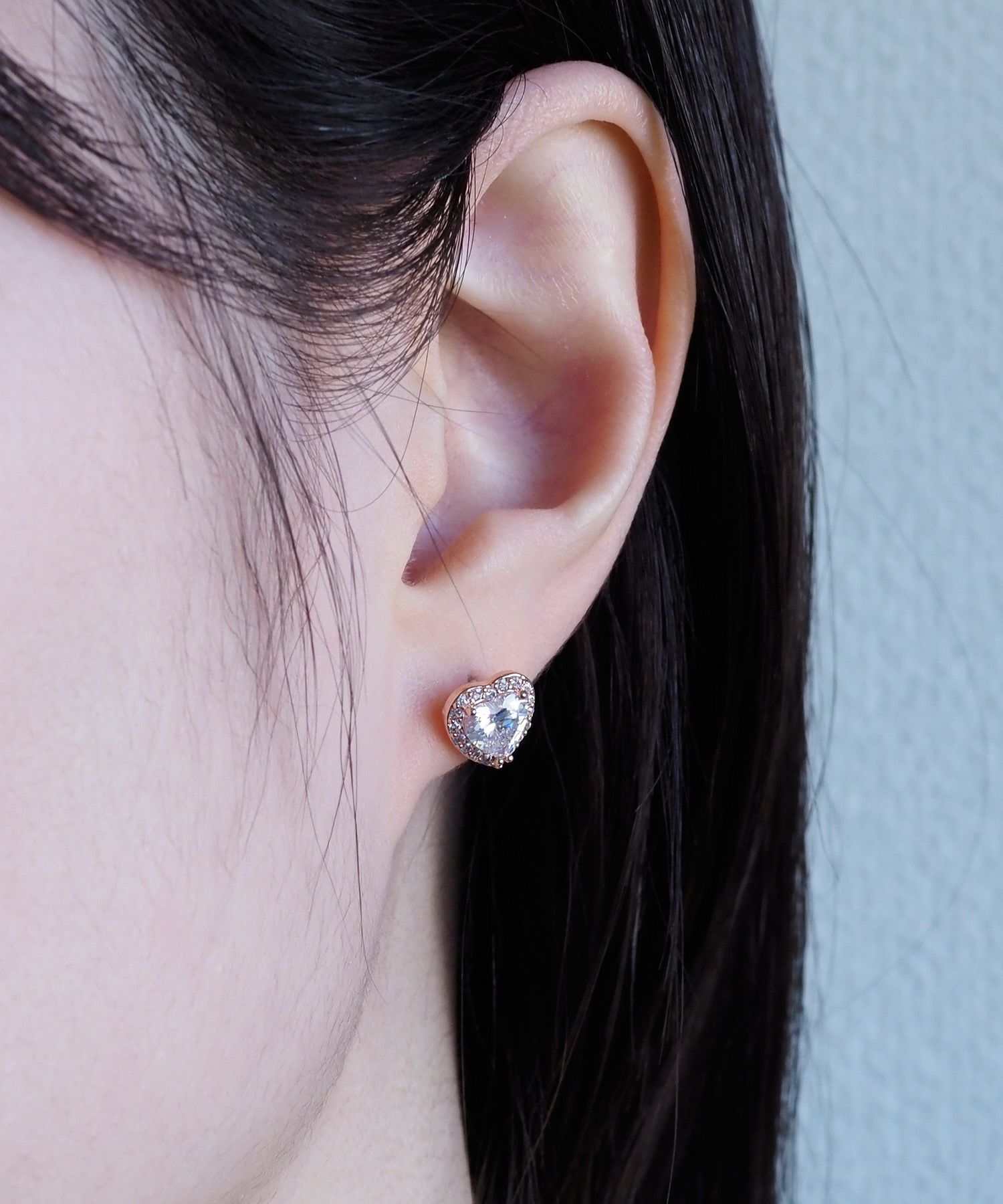 キュービックハートチタンポストピアス【Dahlia】