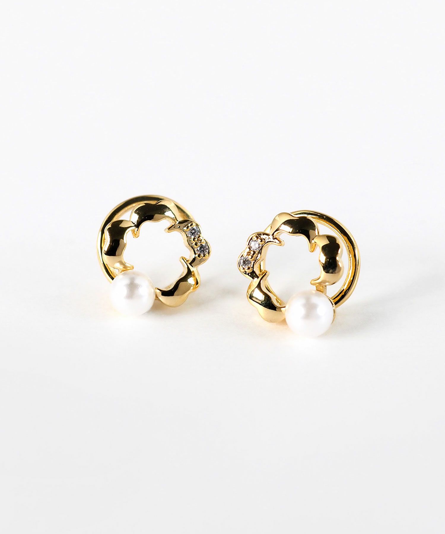 コバナパールラウンドメタルイヤリング