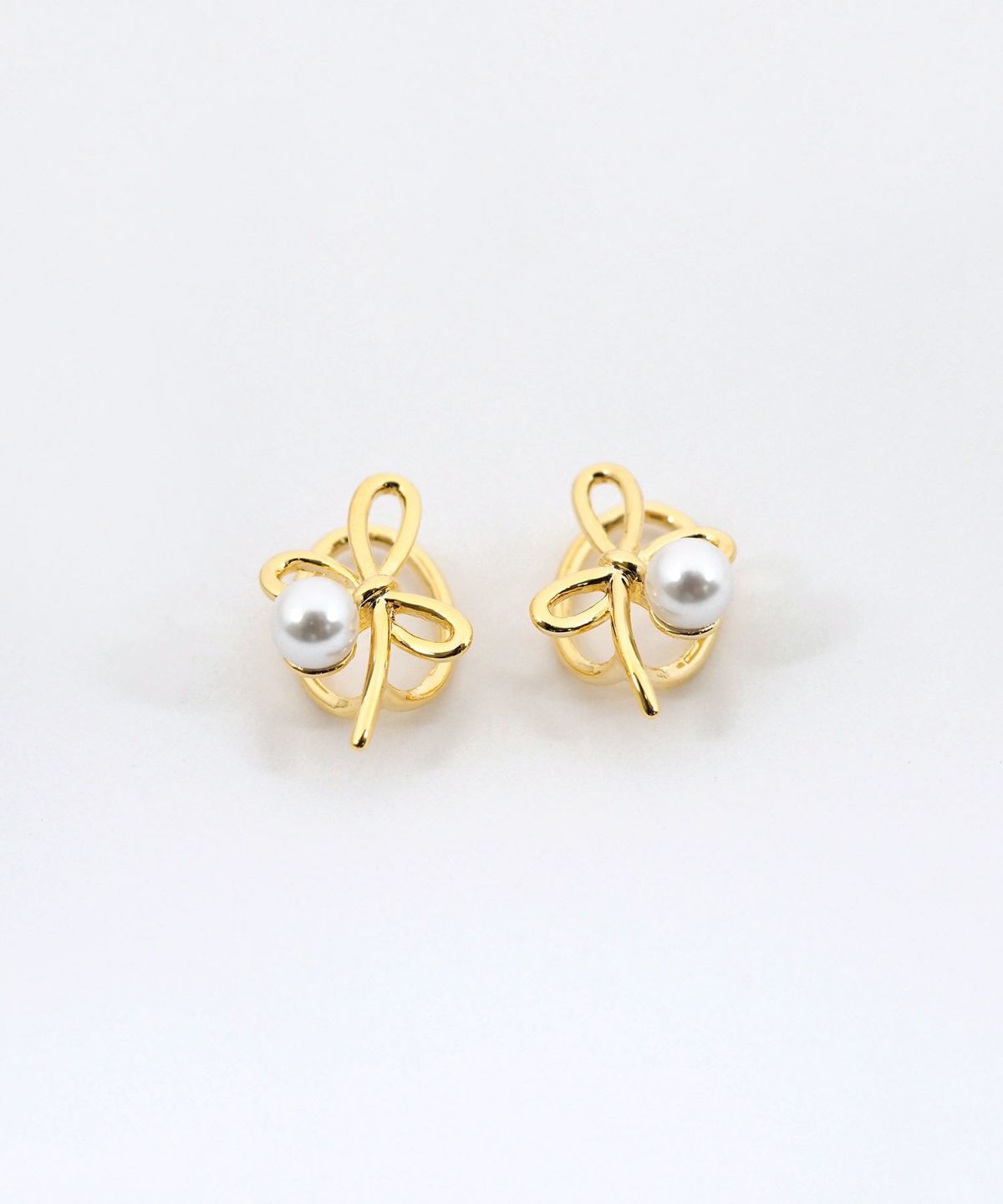 リボンパールラウンドメタルイヤリング