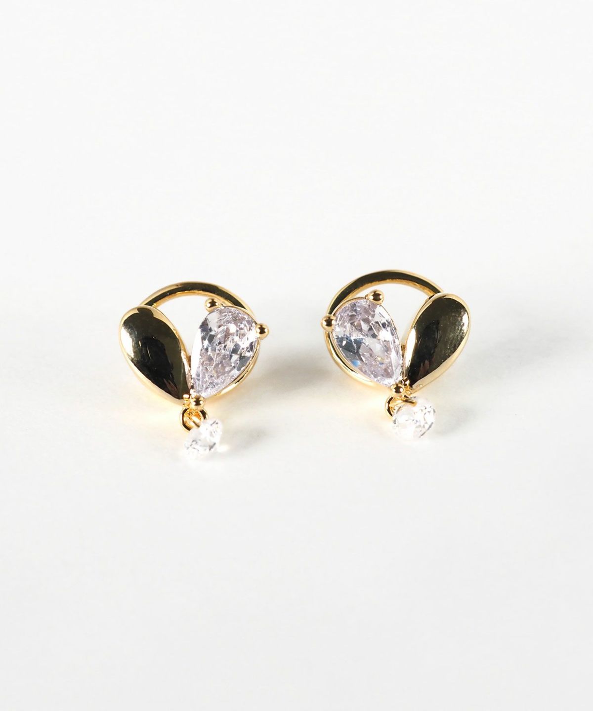 フタバビジューラウンドメタルイヤリング