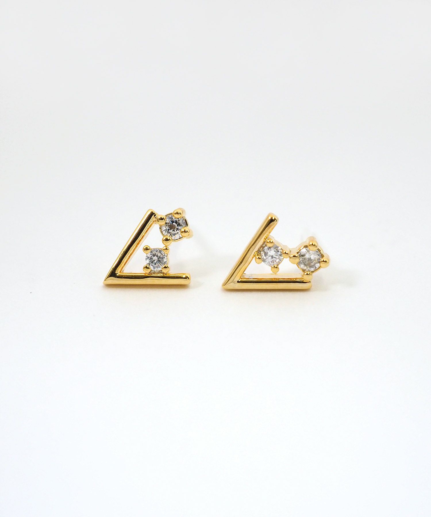 ワンアングルセラミックポストピアス