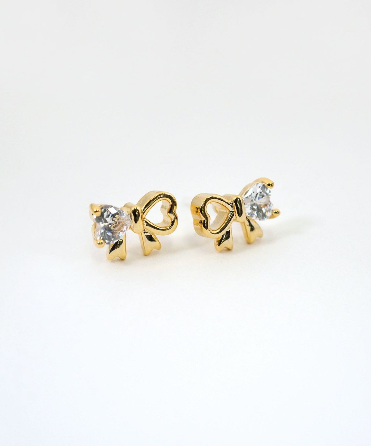 ミニリボンセラミックポストピアス