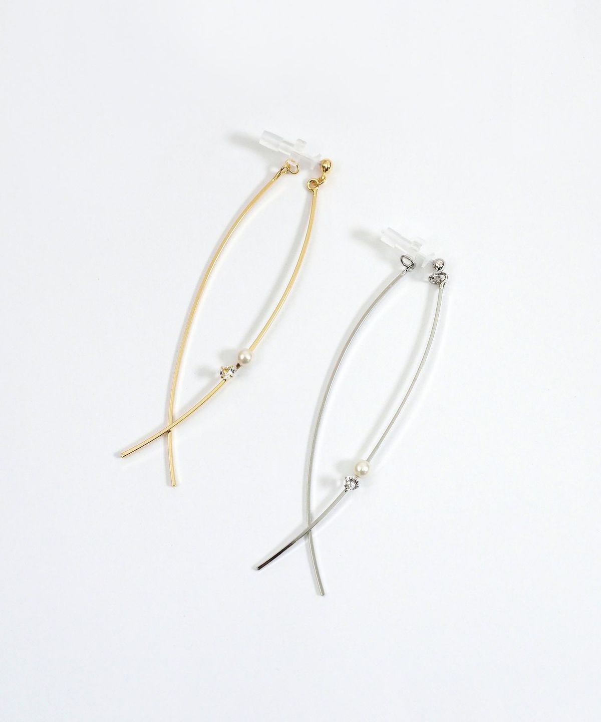 カーブラインセラミックポストピアス