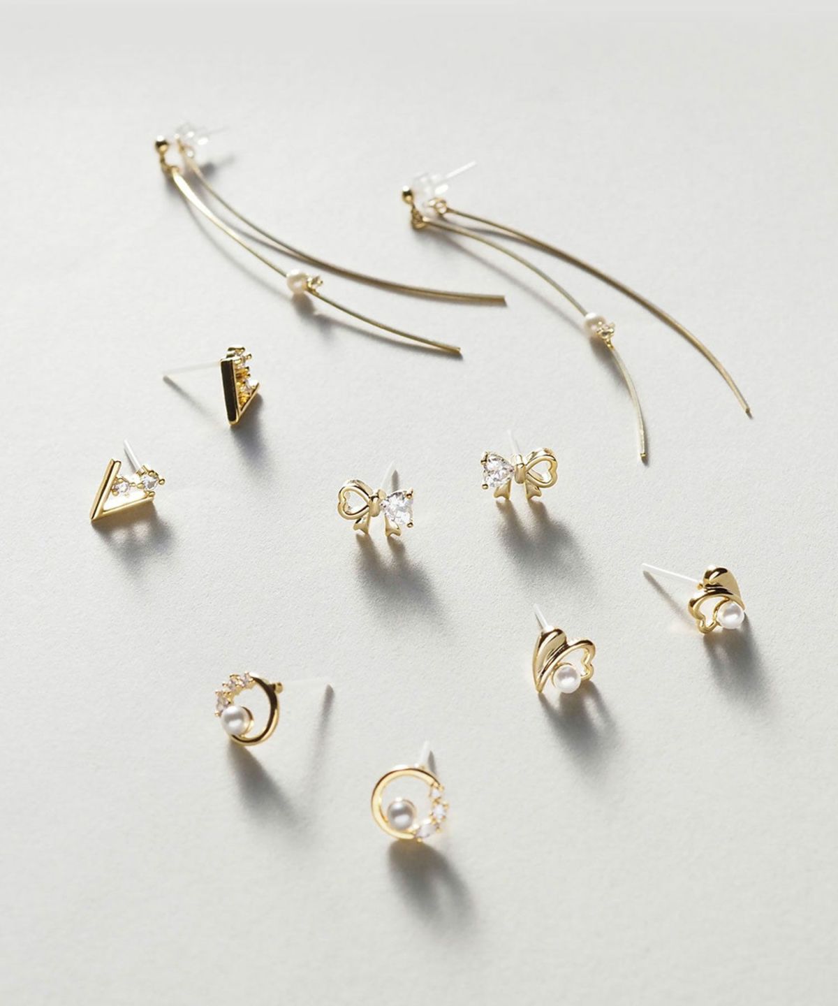 カーブラインセラミックポストピアス