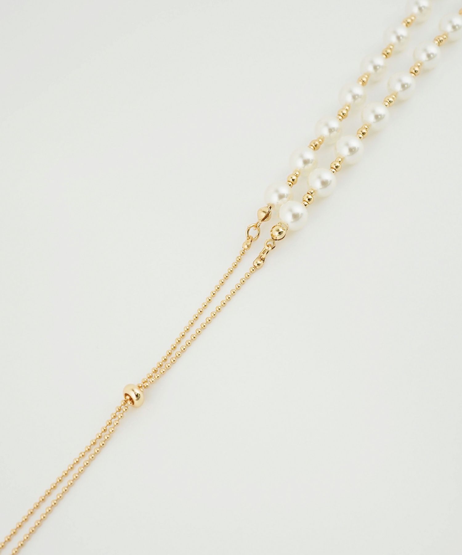 パールメタルボールロングネックレス