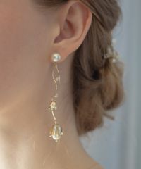 ベルフラワーチタンポストピアス【Sereno】
