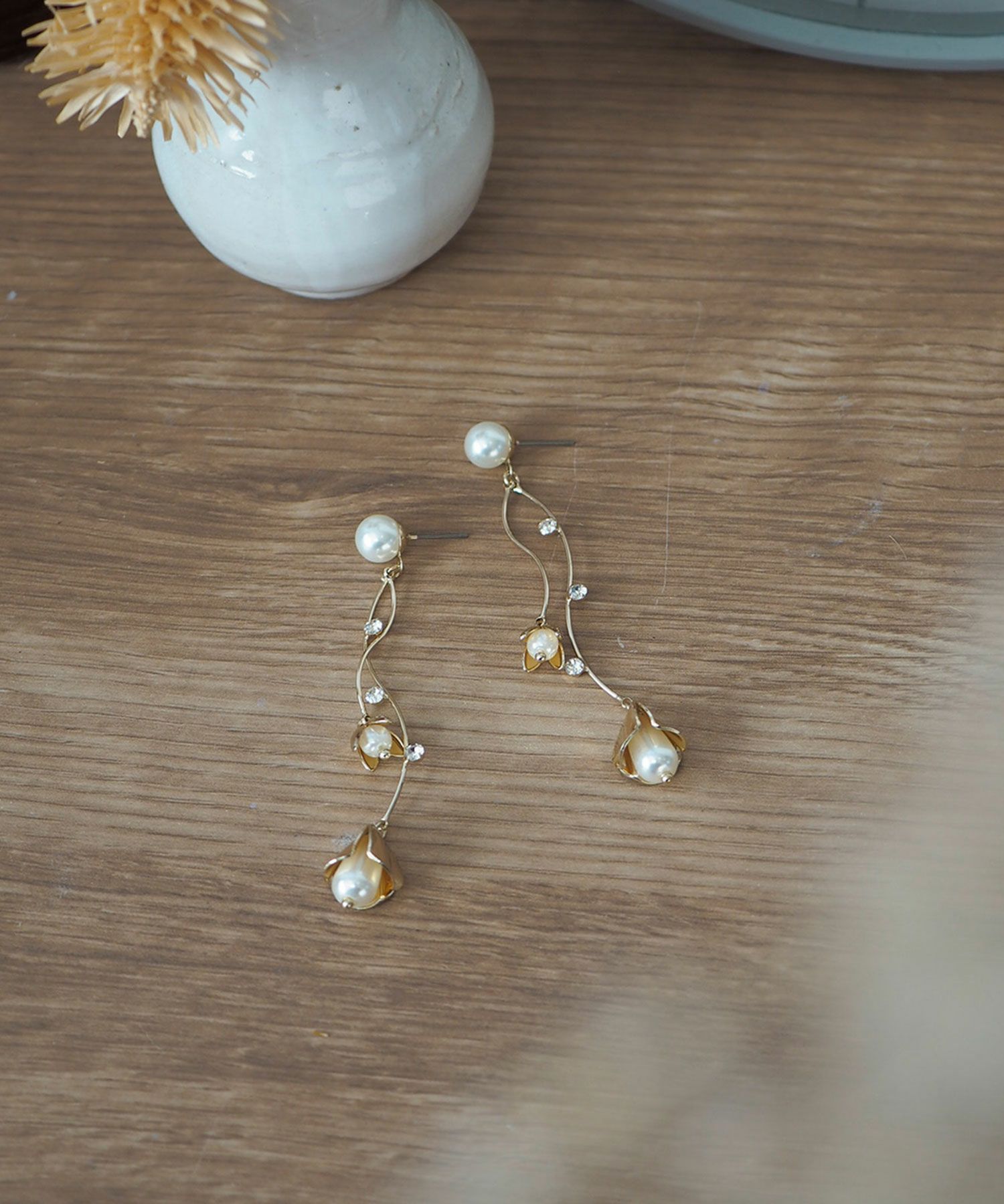 ベルフラワーチタンポストピアス【Sereno】