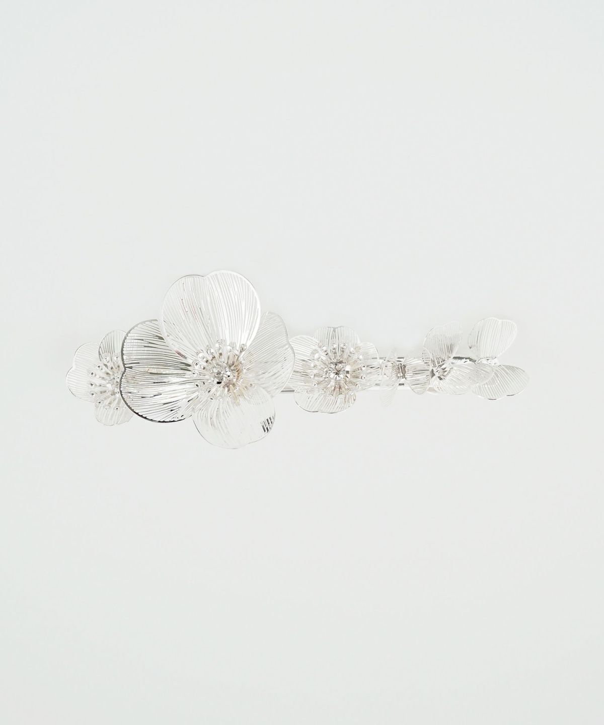 透かしフラワーバレッタ