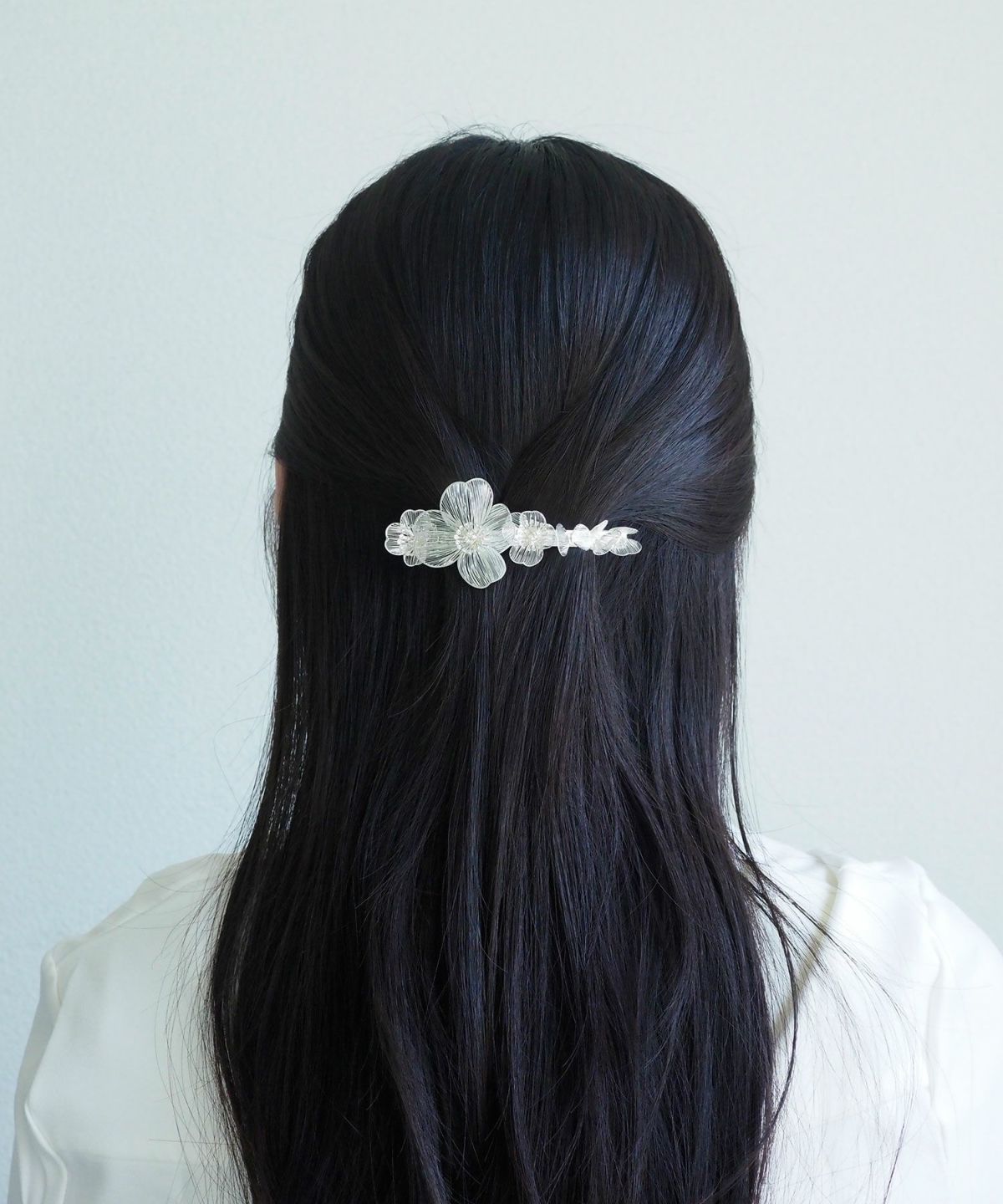 透かしフラワーバレッタ