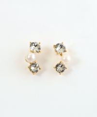 トリプルビジューK18ポストピアス