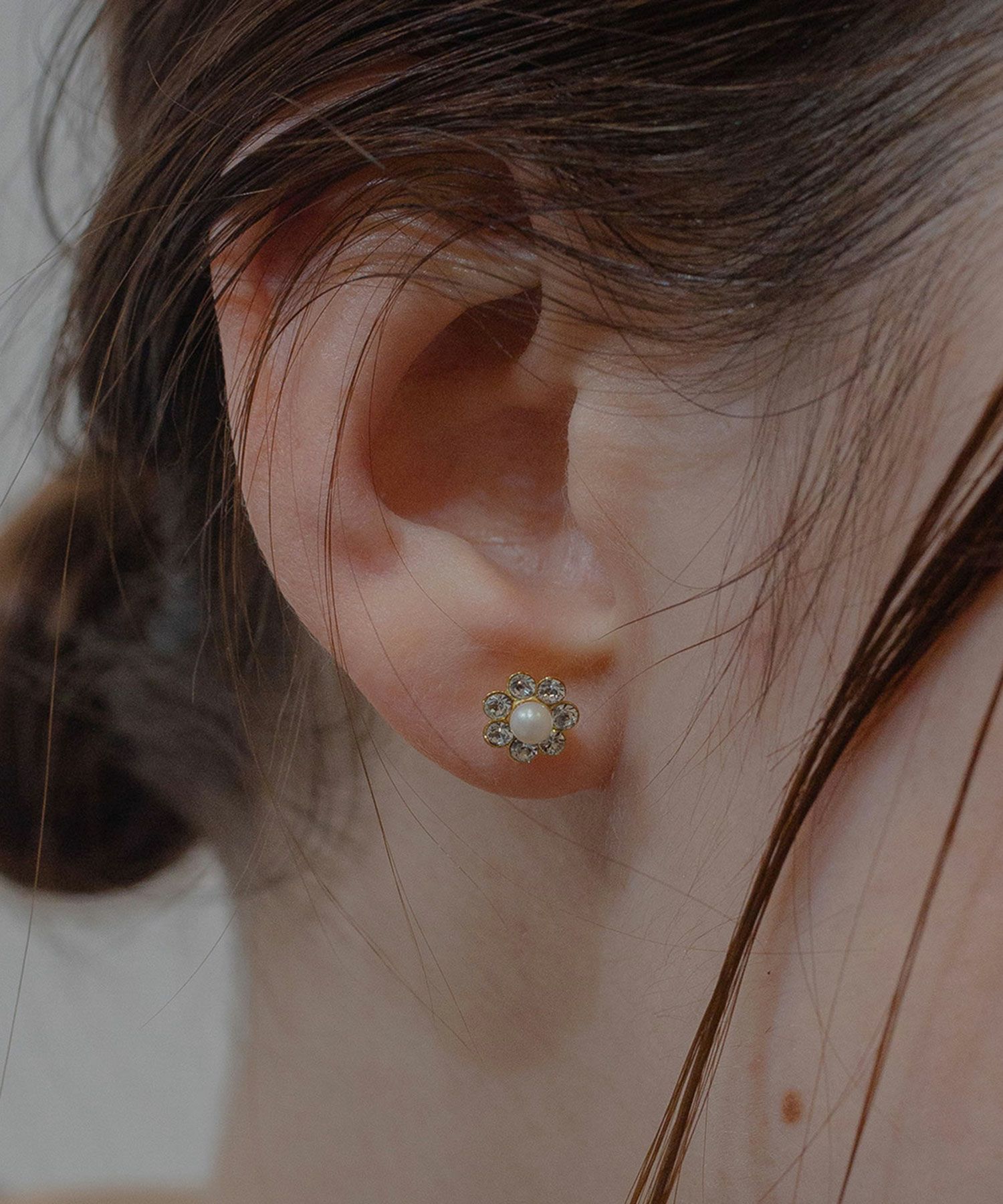 フラワークリスタルK18ポストピアス