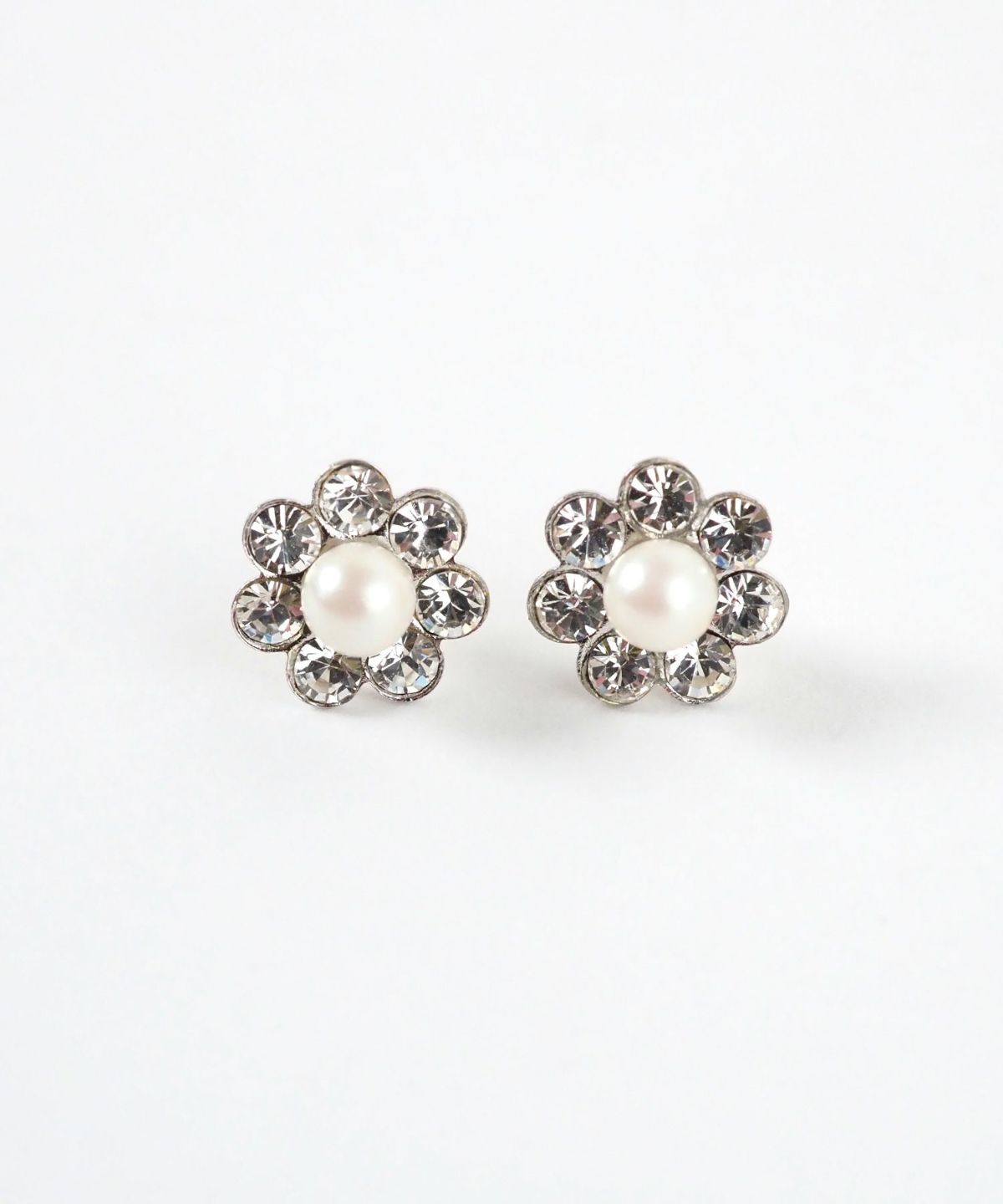 フラワークリスタルK18ポストピアス