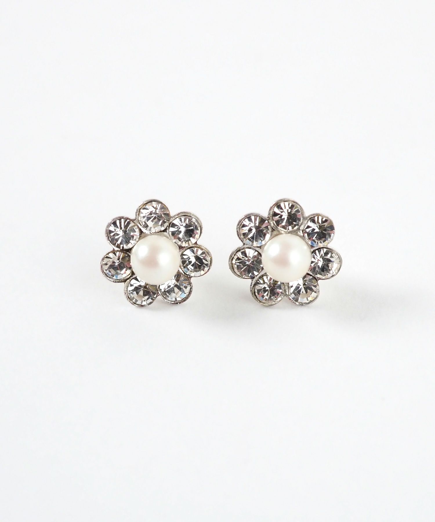 フラワークリスタルK18ポストピアス