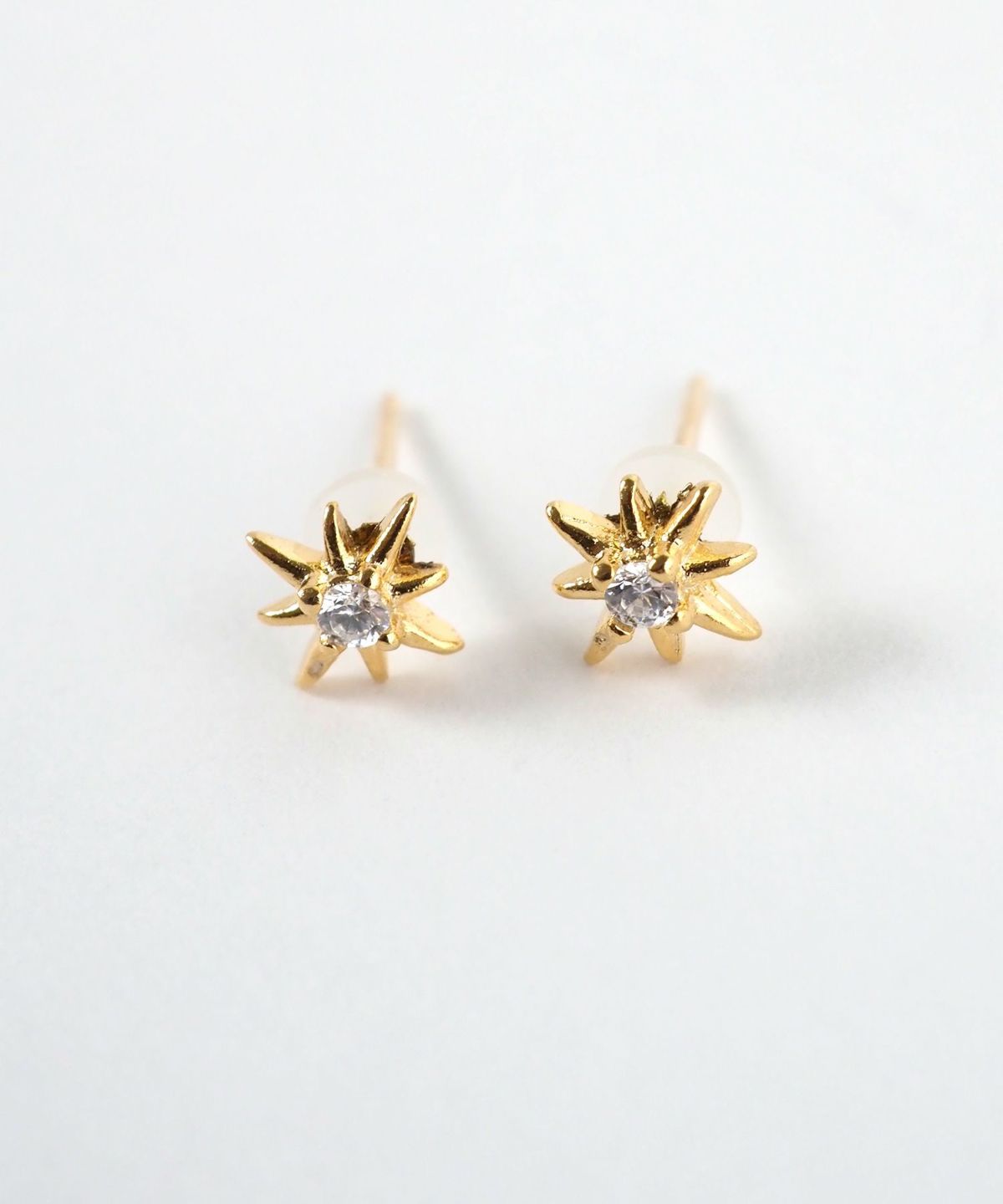 スパークリーキュービックK18ポストピアス