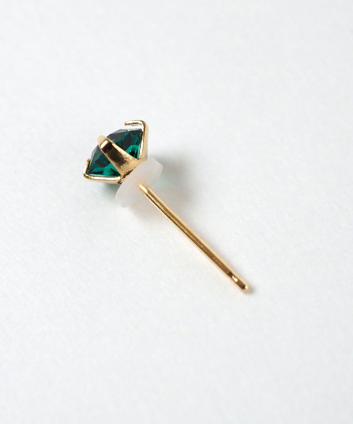 バースデーカラーストーンK18ポストピアス